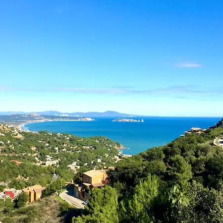 Impresionantes Vistas Mar En El Centro De Begur